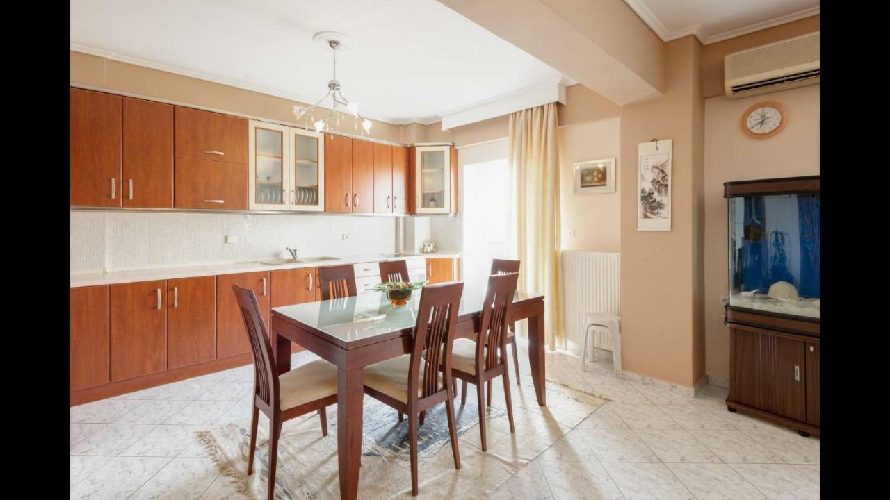Third Floor Lux Apartment With Nice View Thessaloniki Exterior photo